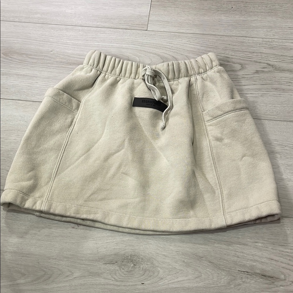 Essentials Skirt